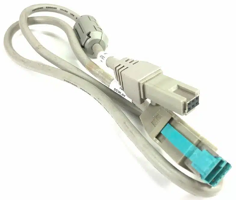 IBM / TOSHIBA POWERED USB TO 6-PIN 4820
